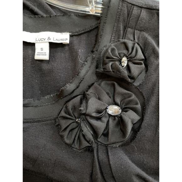 Lucy & Laurel Black Scoop Neck Embellish Tank Top - Picture 2 of 6